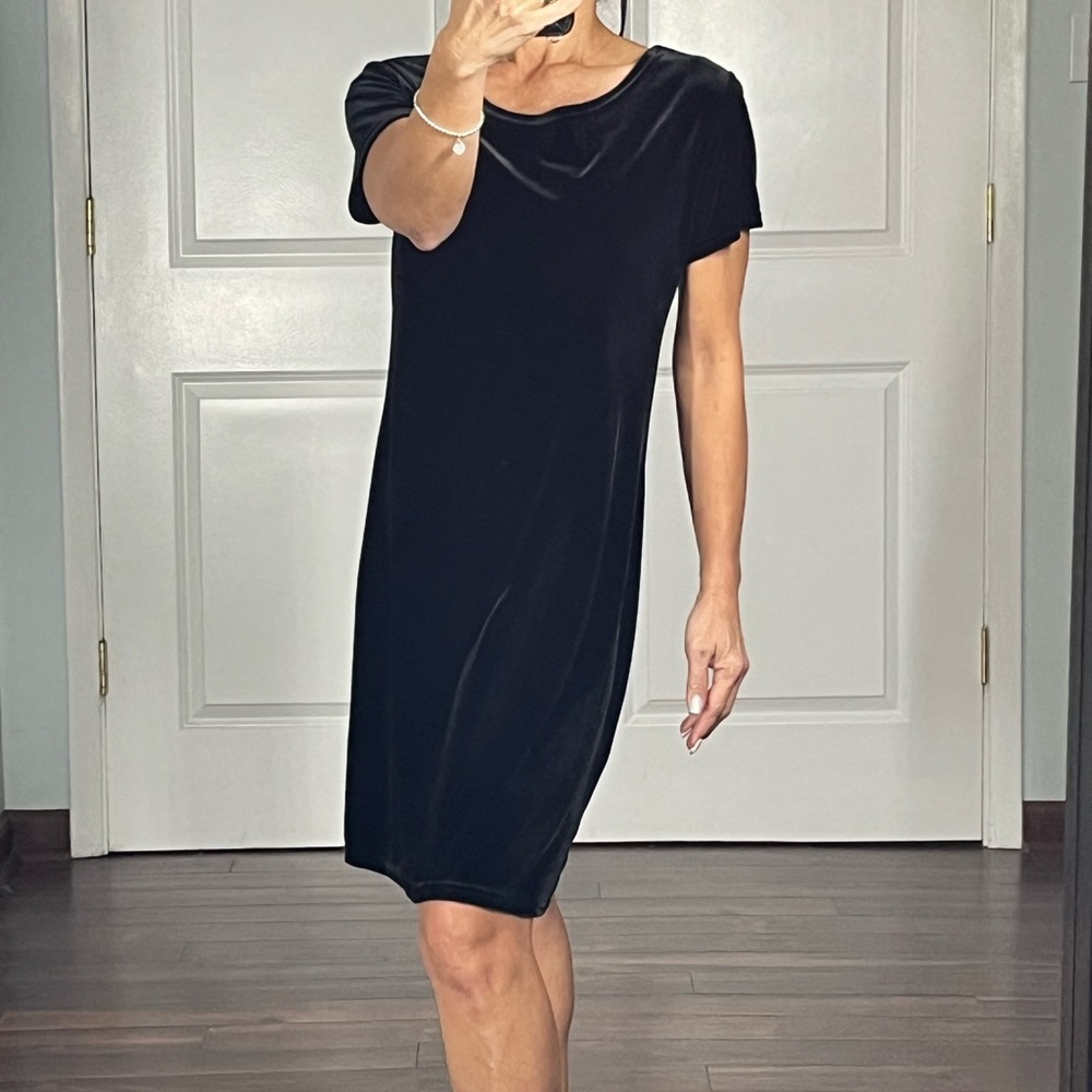 Saint Tropez West black little velvet dress